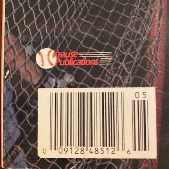 Baseball Card Magazine from May 1992 featuring Bo Jackson of Chicago - Picture 4 of 7